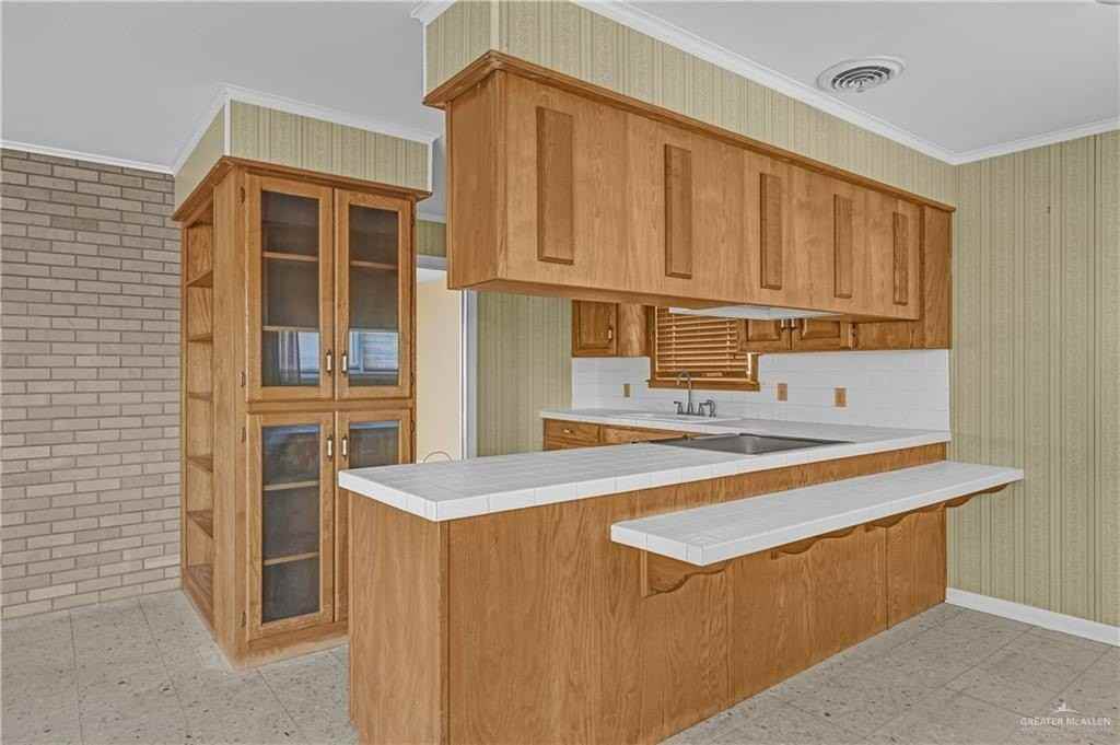 1110 Walnut Ave - Photo 7 of 21