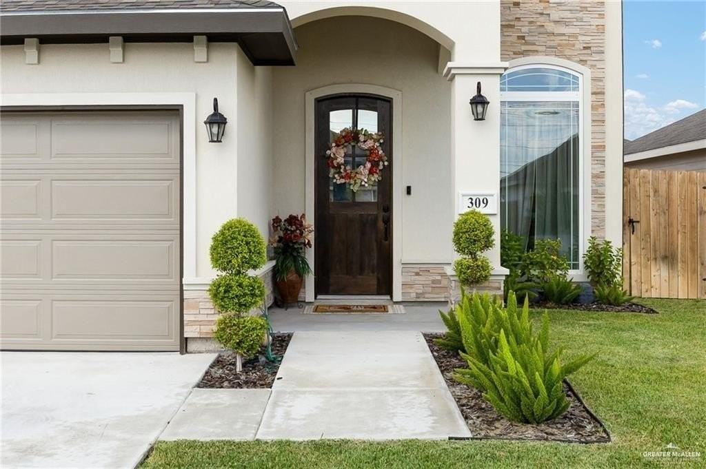 309 Central Park St - Photo 2 of 18