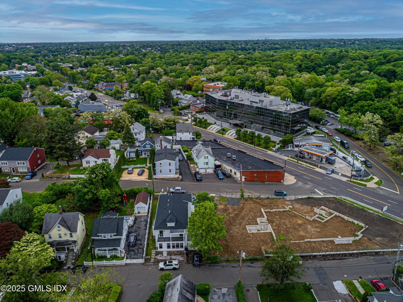 28 Columbus Ave - Photo 3 of 7