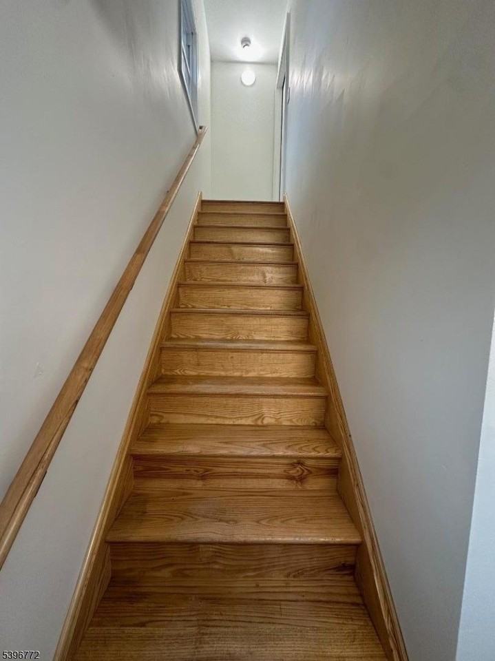 112 Fairview Ave #2 - Photo 2 of 29