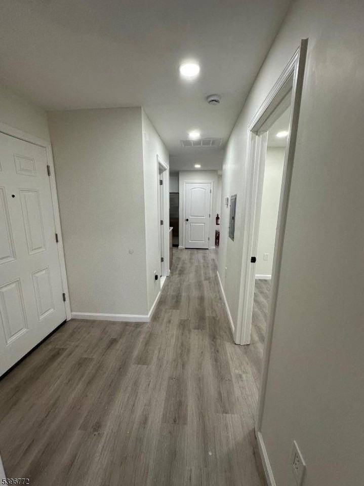 112 Fairview Ave #2 - Photo 5 of 29