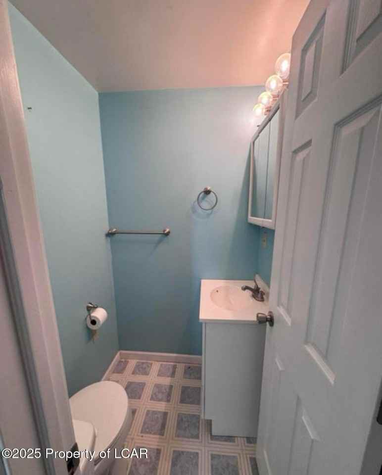 144 Main St - Photo 7 of 17