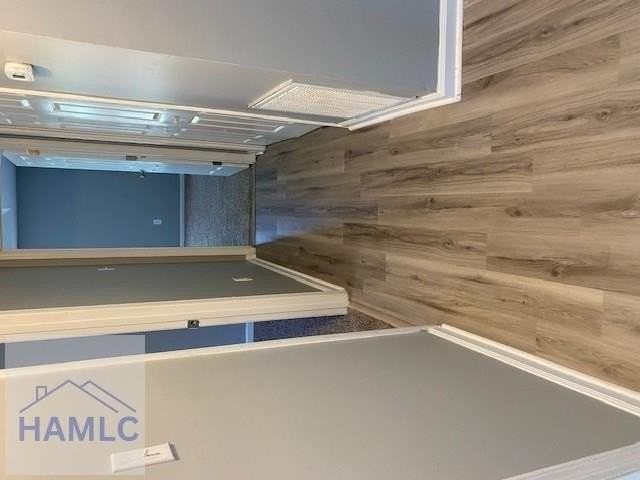 300 Robinson Loop - Photo 7 of 19