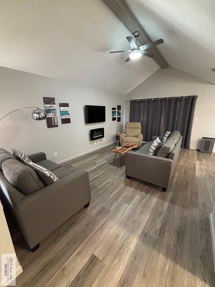 240 Heather Dr - Photo 3 of 12