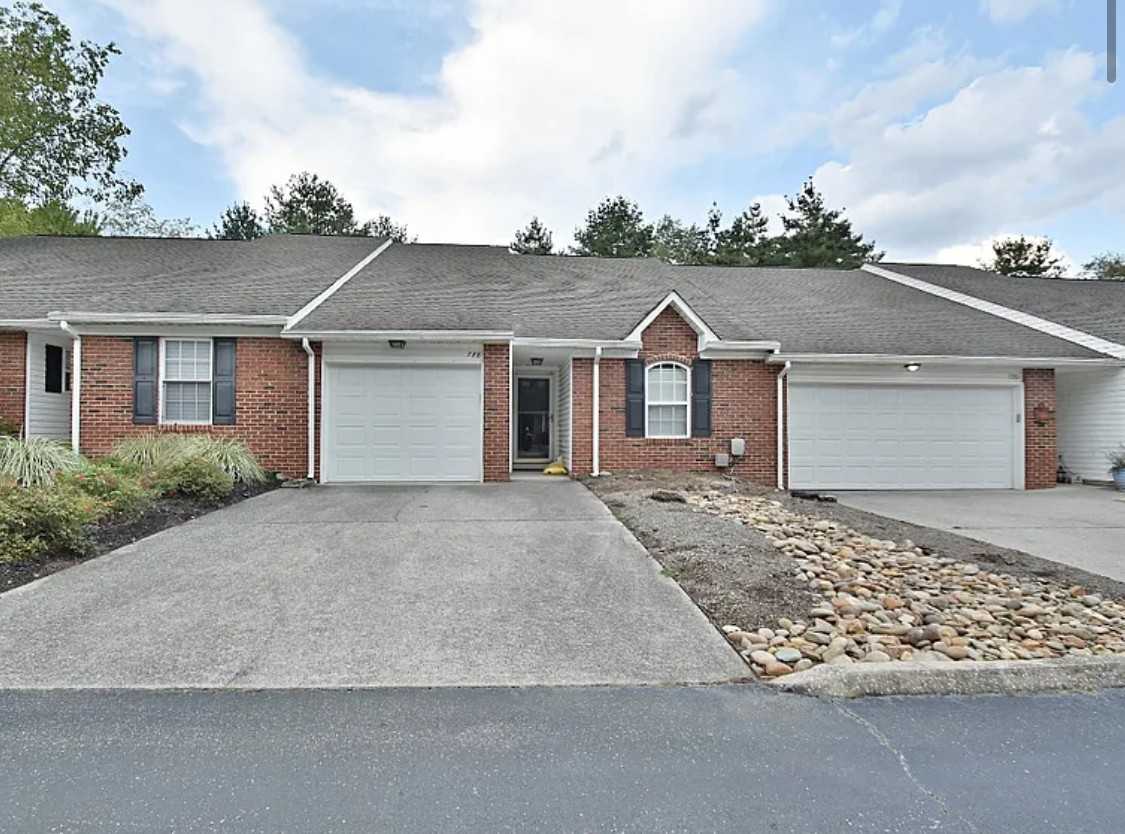 728 Harbor Way #728 - Photo 2 of 10