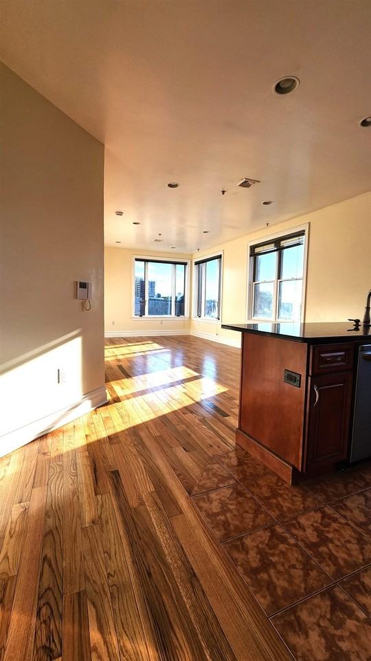 1000 West St #3C - Photo 6 of 19