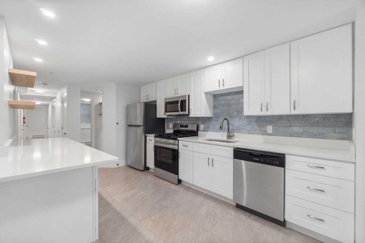 6107 Kennedy Blvd E #G - Photo 7 of 29