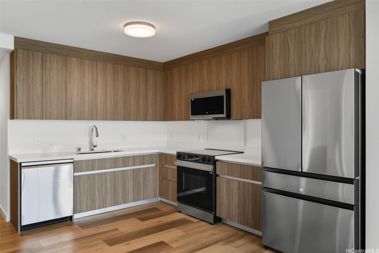 1515 Liona Street #4103 - Photo 6 of 23