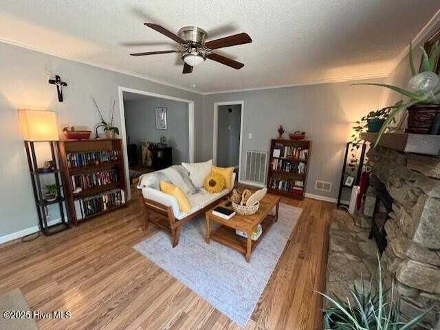 3223 Chalmers Dr - Photo 6 of 45