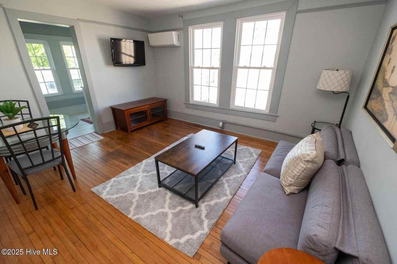 411 George St Unit 2 #2 - Photo 5 of 11