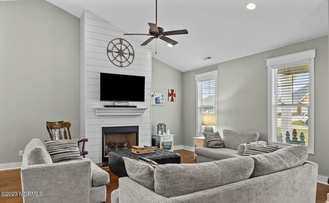 112 Meadowbrook Ct - Photo 6 of 46