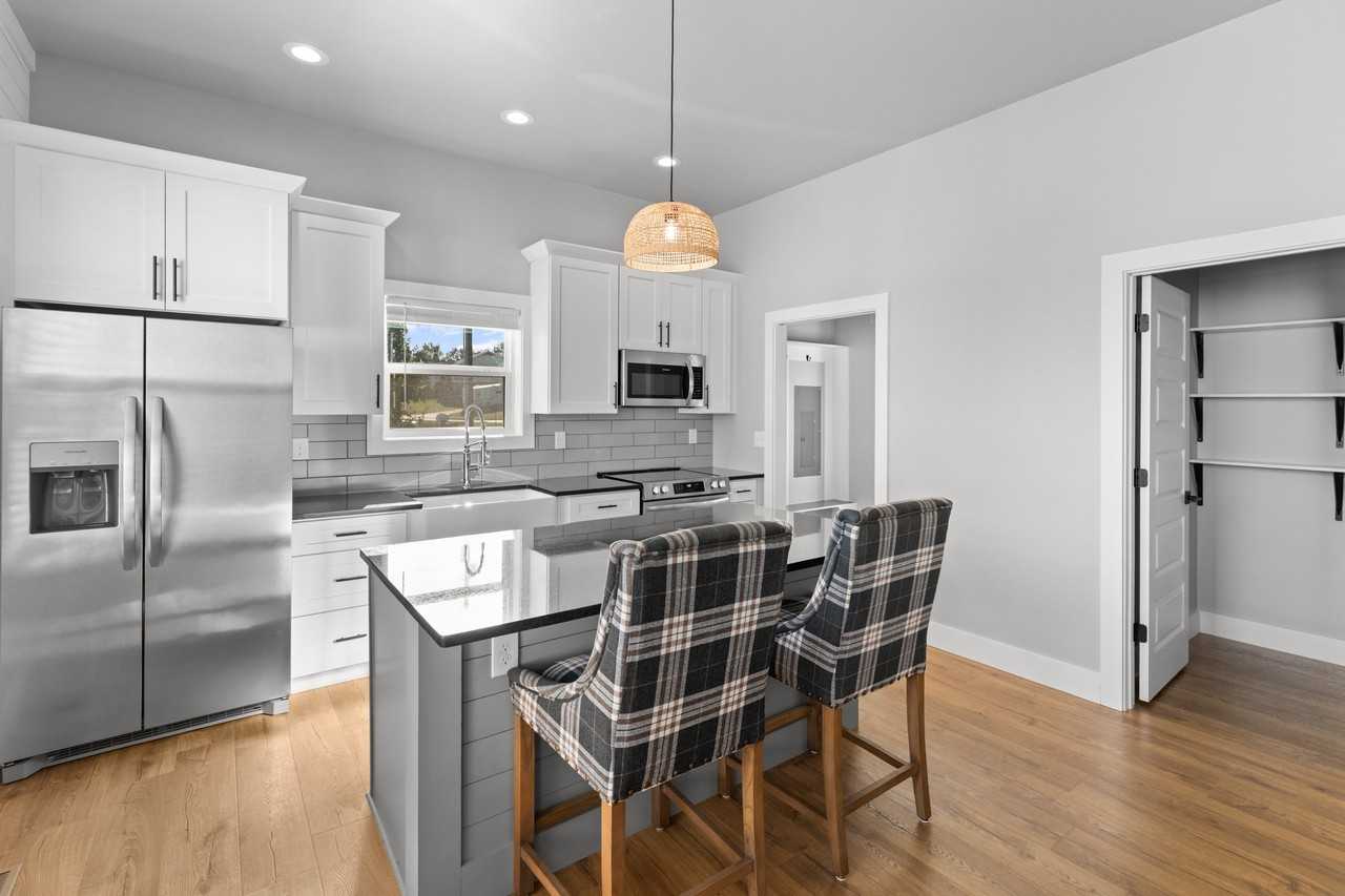 219 Auttie Cir #NA - Photo 2 of 27