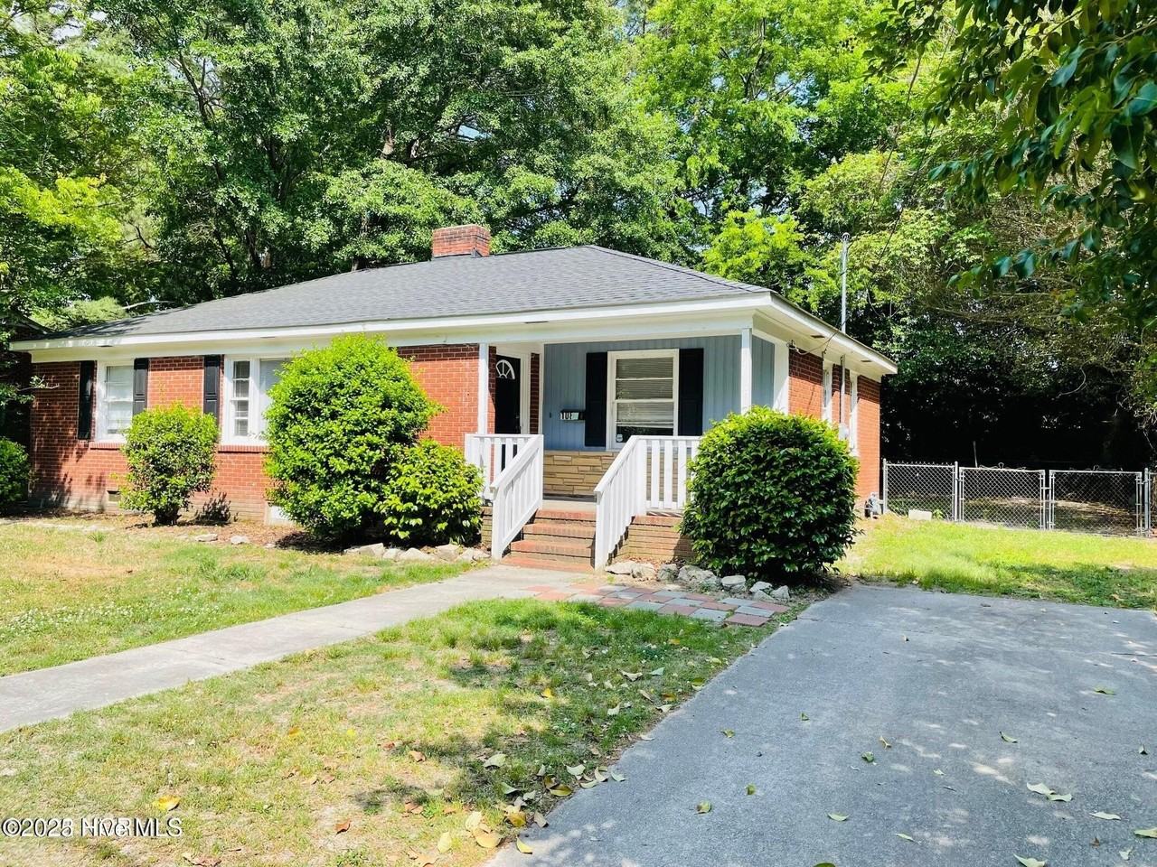 108 N Warren St - Photo 2 of 12