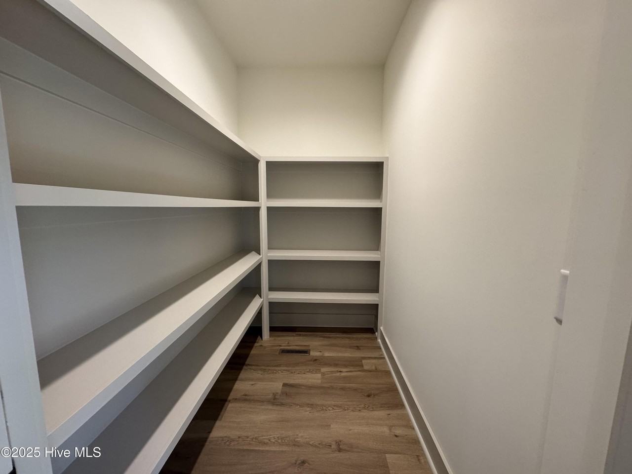 452 Moss Pink Dr - Photo 5 of 35