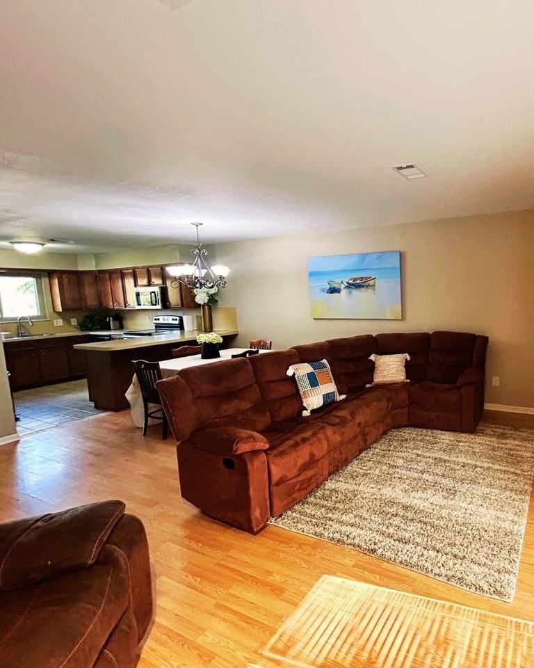 300 Lucy Lane #4 - Photo 4 of 22