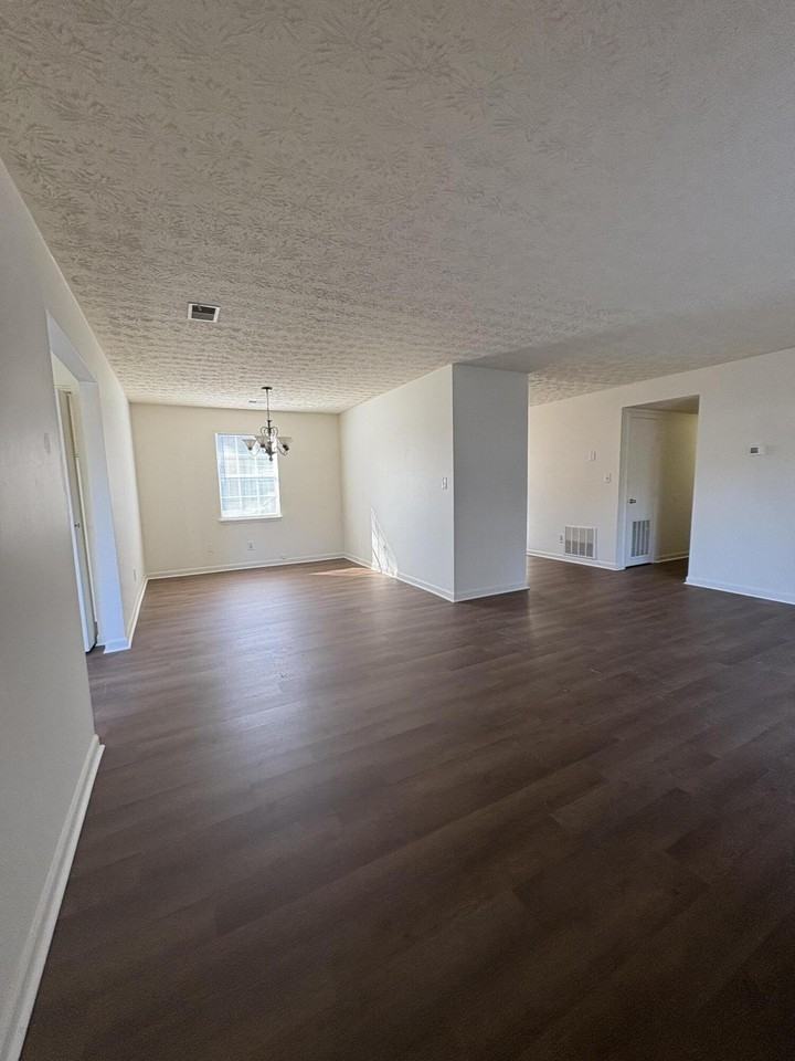 757 Gatehouse Pl - Photo 4 of 14