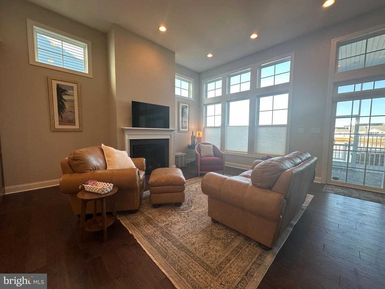 30475 Madeira Ln - Photo 3 of 36