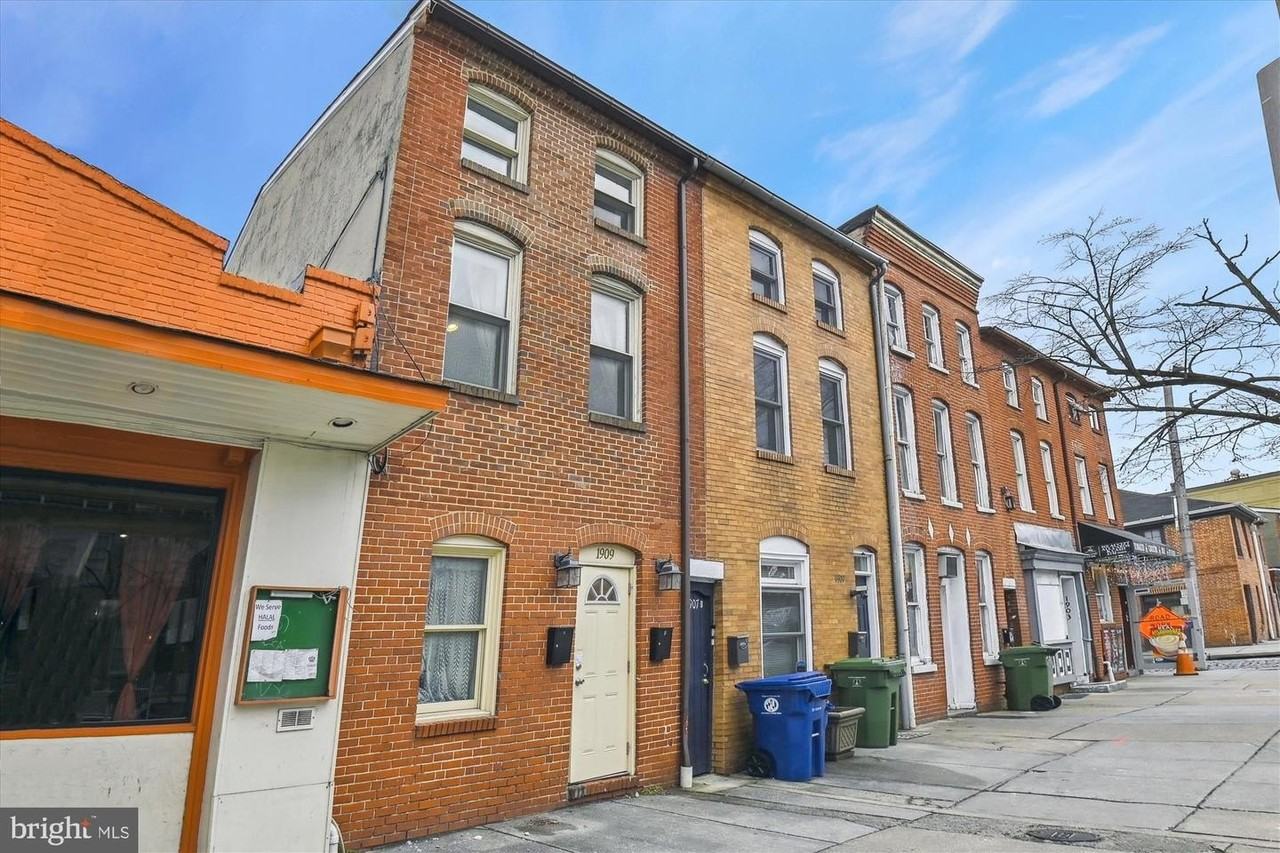 1909 Aliceanna St - Photo 2 of 35