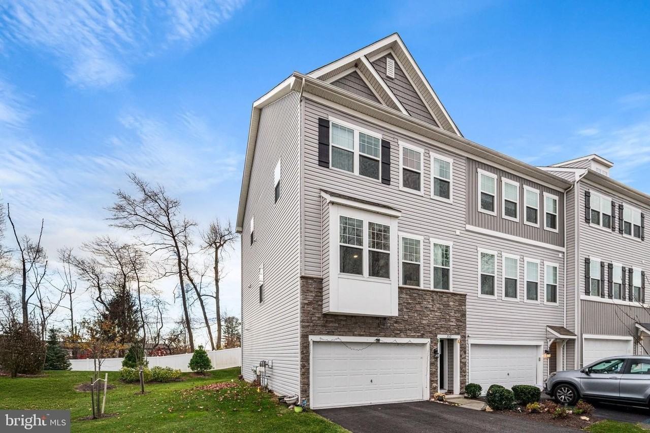 352 Dawson Pl - Photo 2 of 22