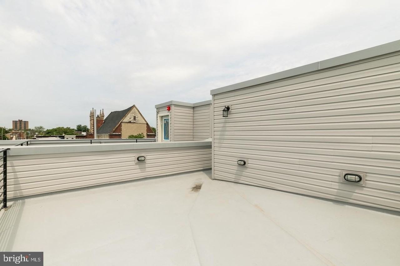 419 W Cumberland St - Photo 3 of 21