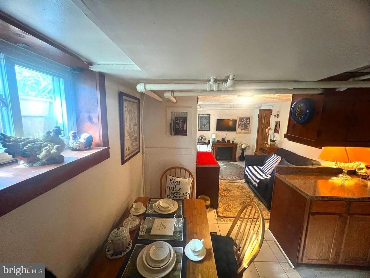 809 N Abingdon St - Photo 4 of 18