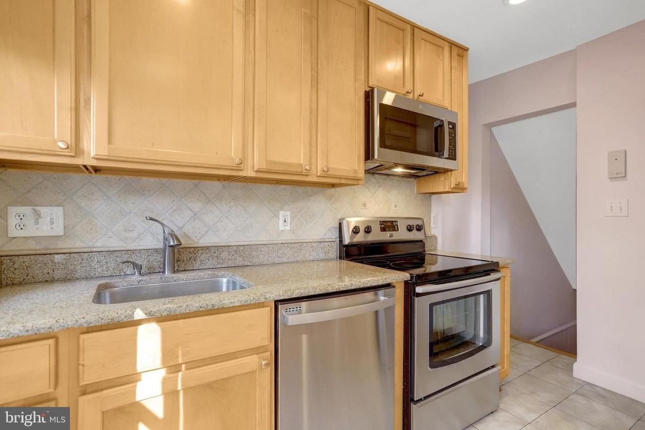 4326 36th St S - Photo 2 of 43