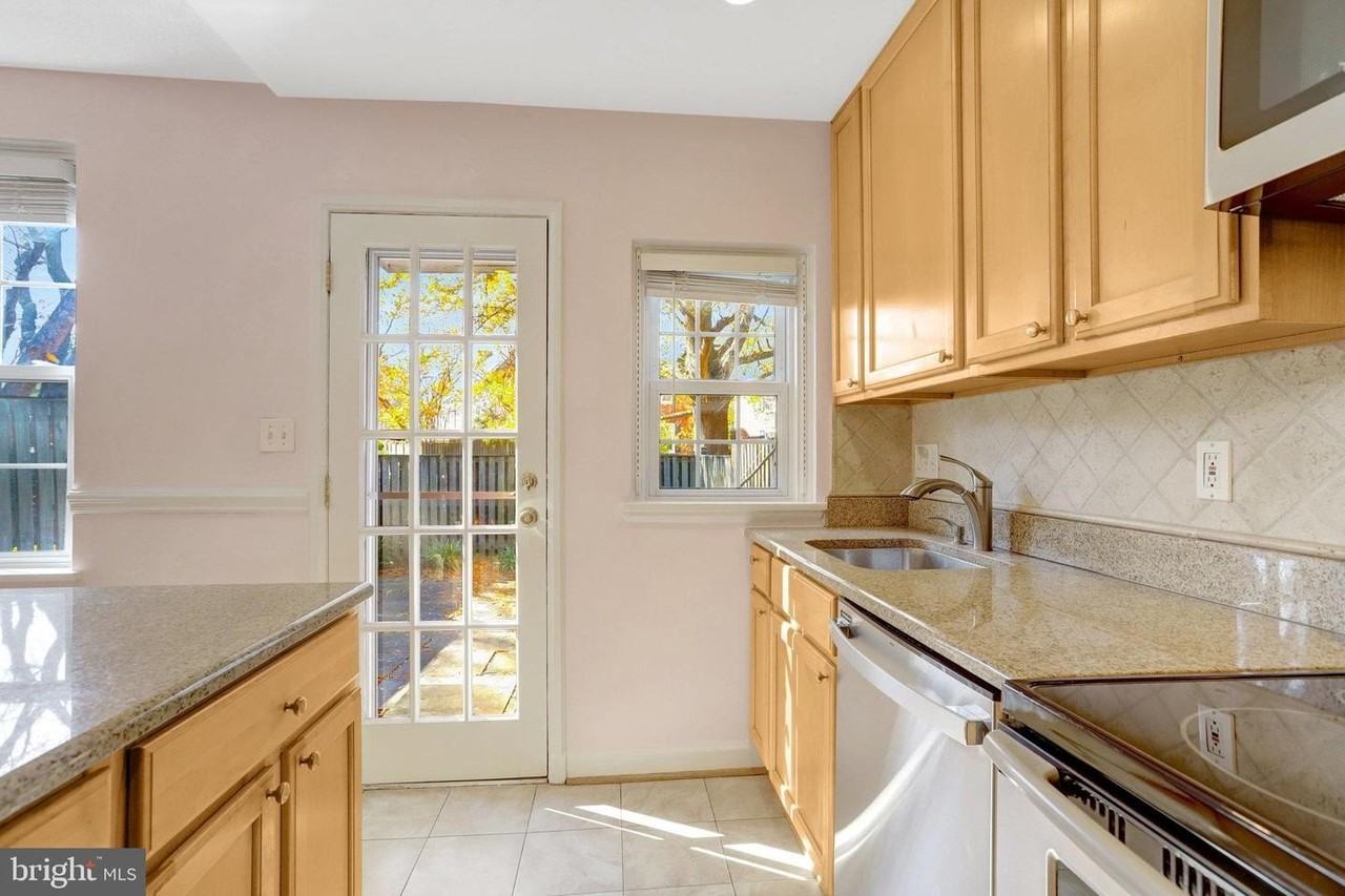 4326 36th St S - Photo 4 of 43