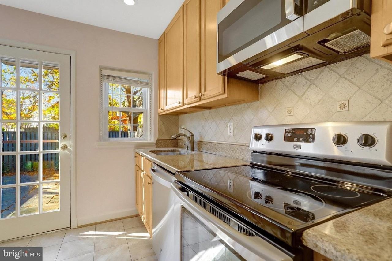 4326 36th St S - Photo 5 of 43