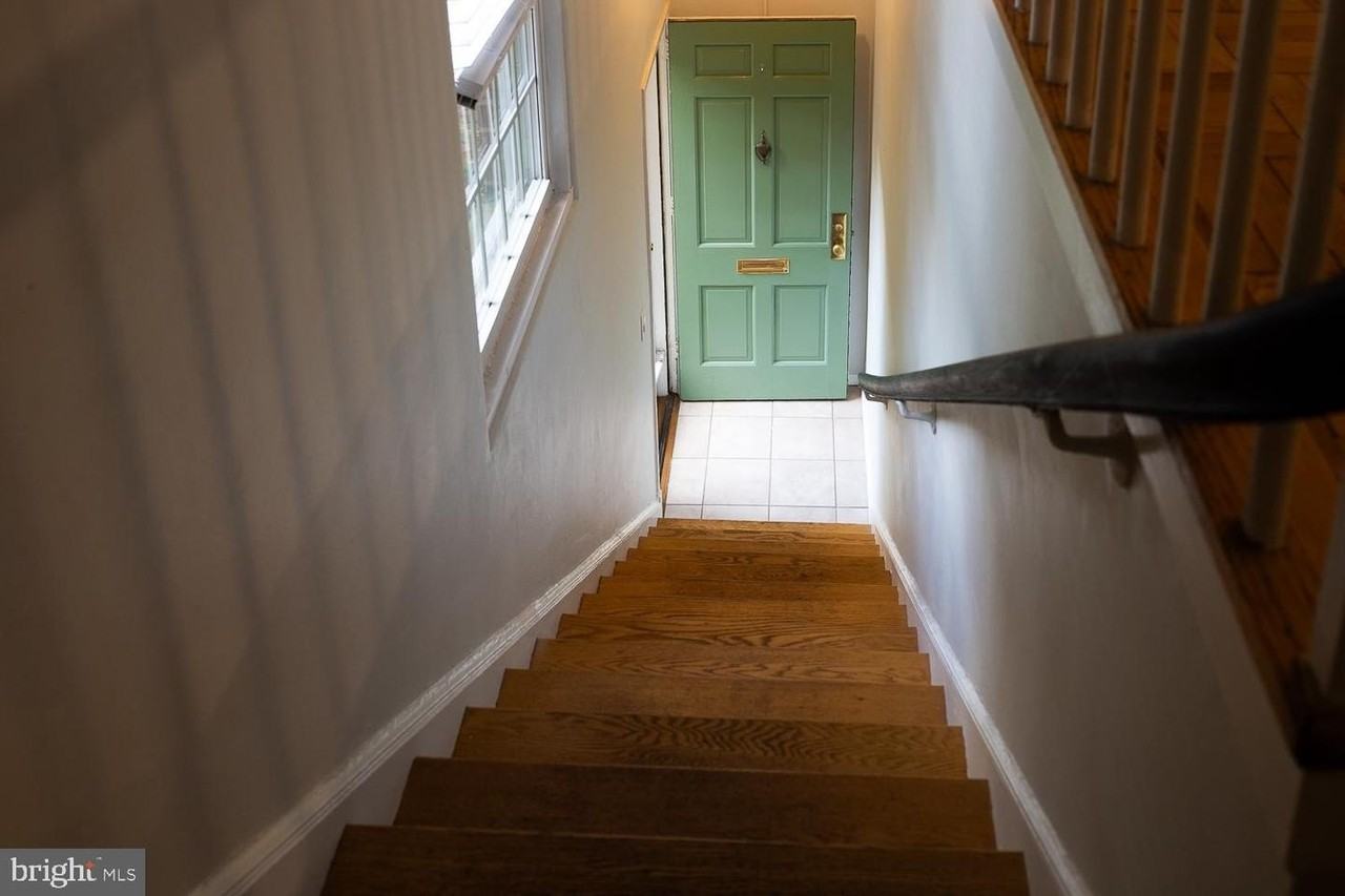 3626 Gunston Rd - Photo 4 of 26