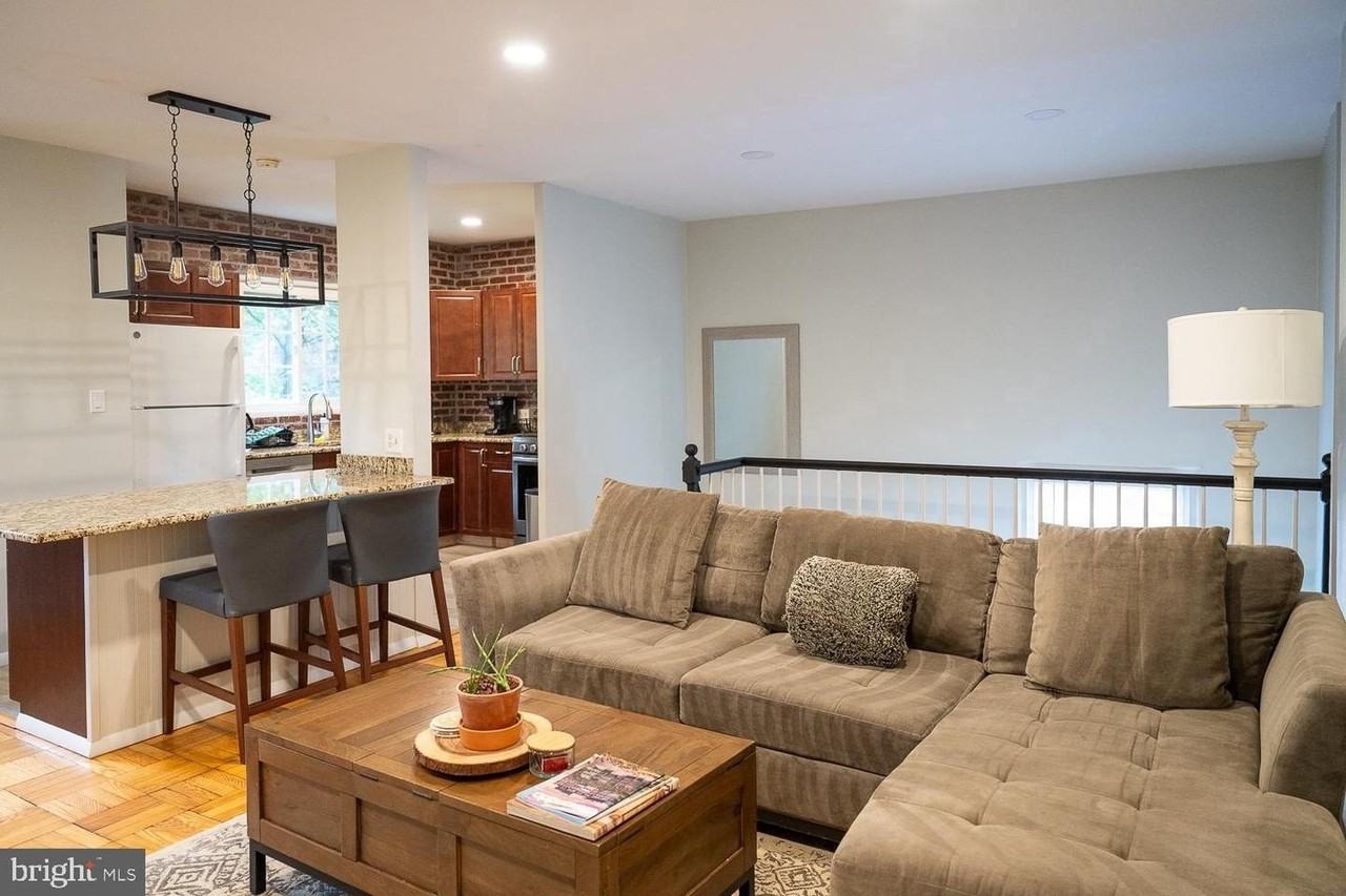 3626 Gunston Rd - Photo 5 of 26