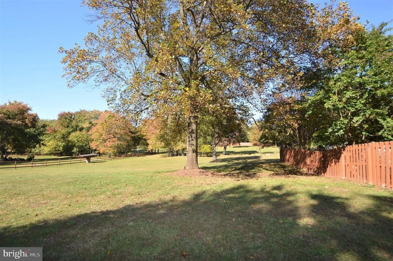 12614 Oxon Rd - Photo 7 of 50