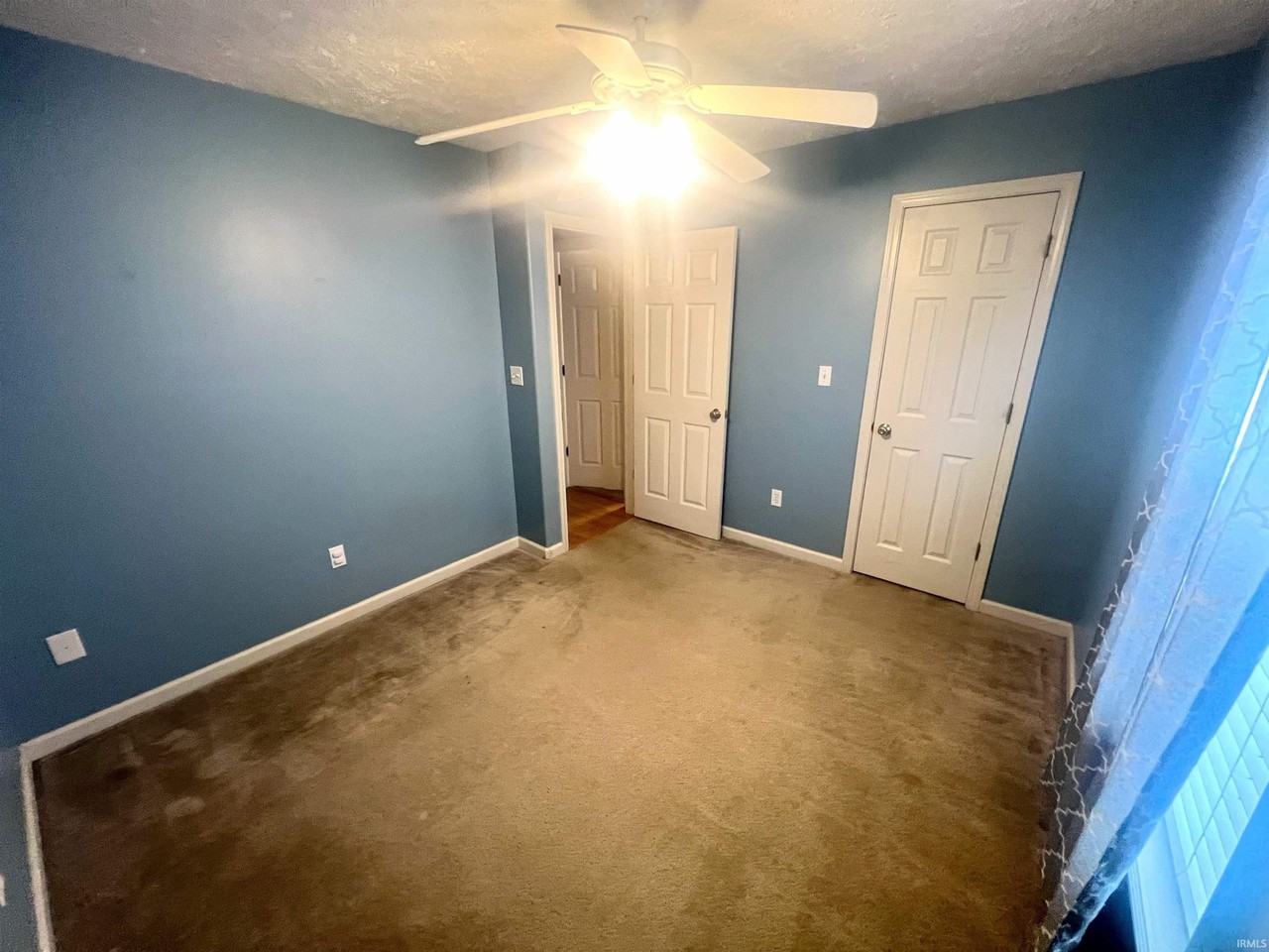 2321 Winterset Dr - Photo 4 of 12