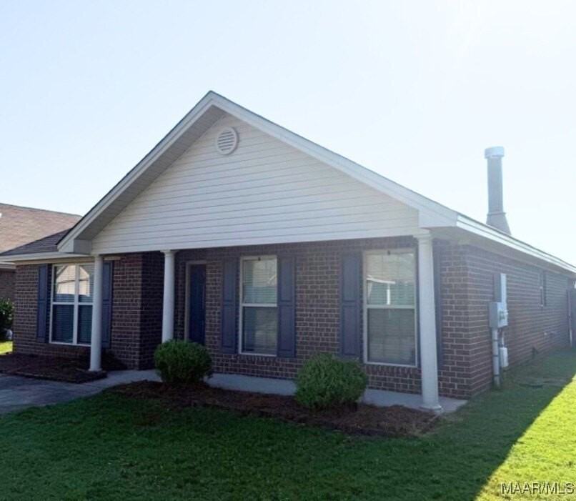 1654 Buena Vista Blvd - Photo 2 of 7