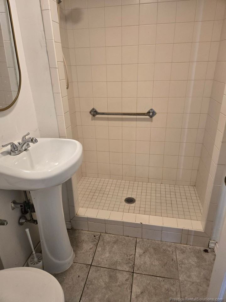 Franklin Street #89 - Photo 4 of 9