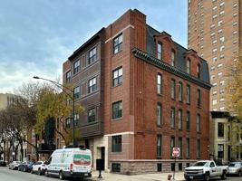 featured image of 851 North Lasalle Drive #1S