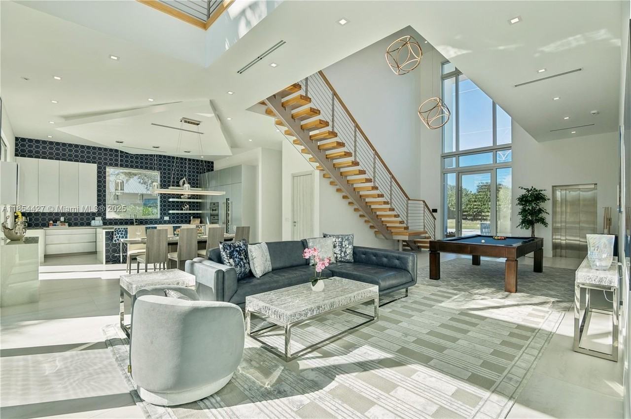 2628 Marcinski Rd - Photo 6 of 50