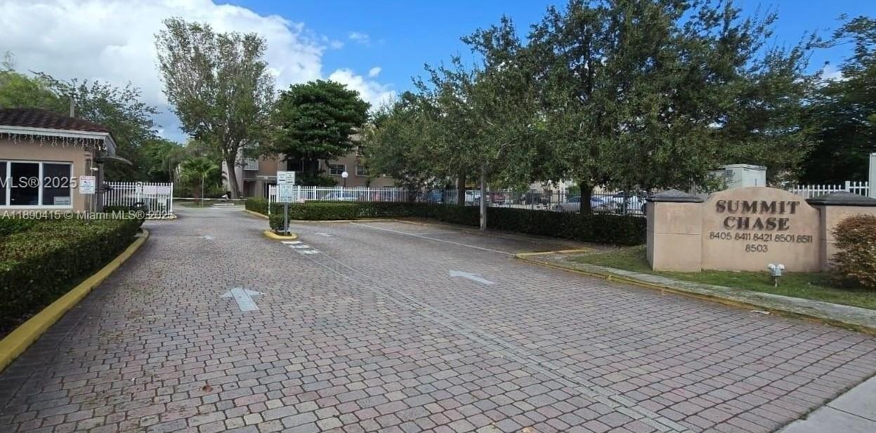 8405 Nw 8th St #311 - Photo 3 of 14