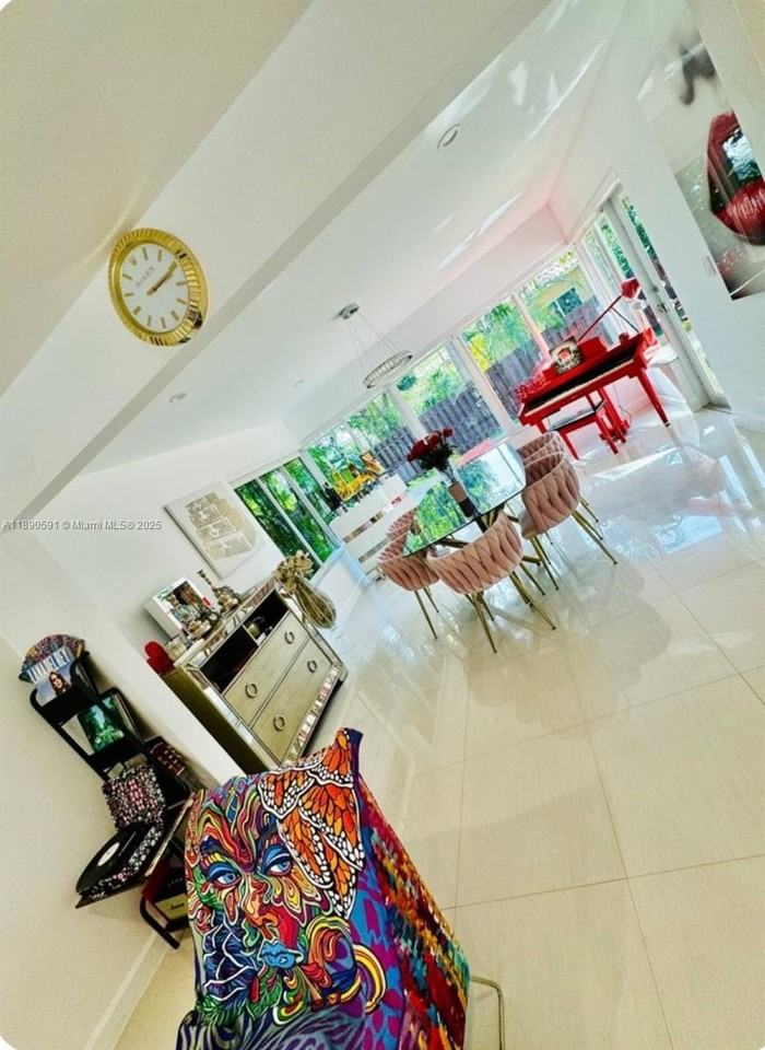 9240 Byron Ave - Photo 5 of 27