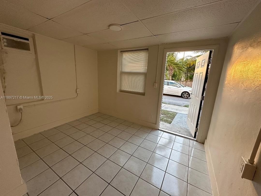 1956 Lincoln St #10 - Photo 5 of 9