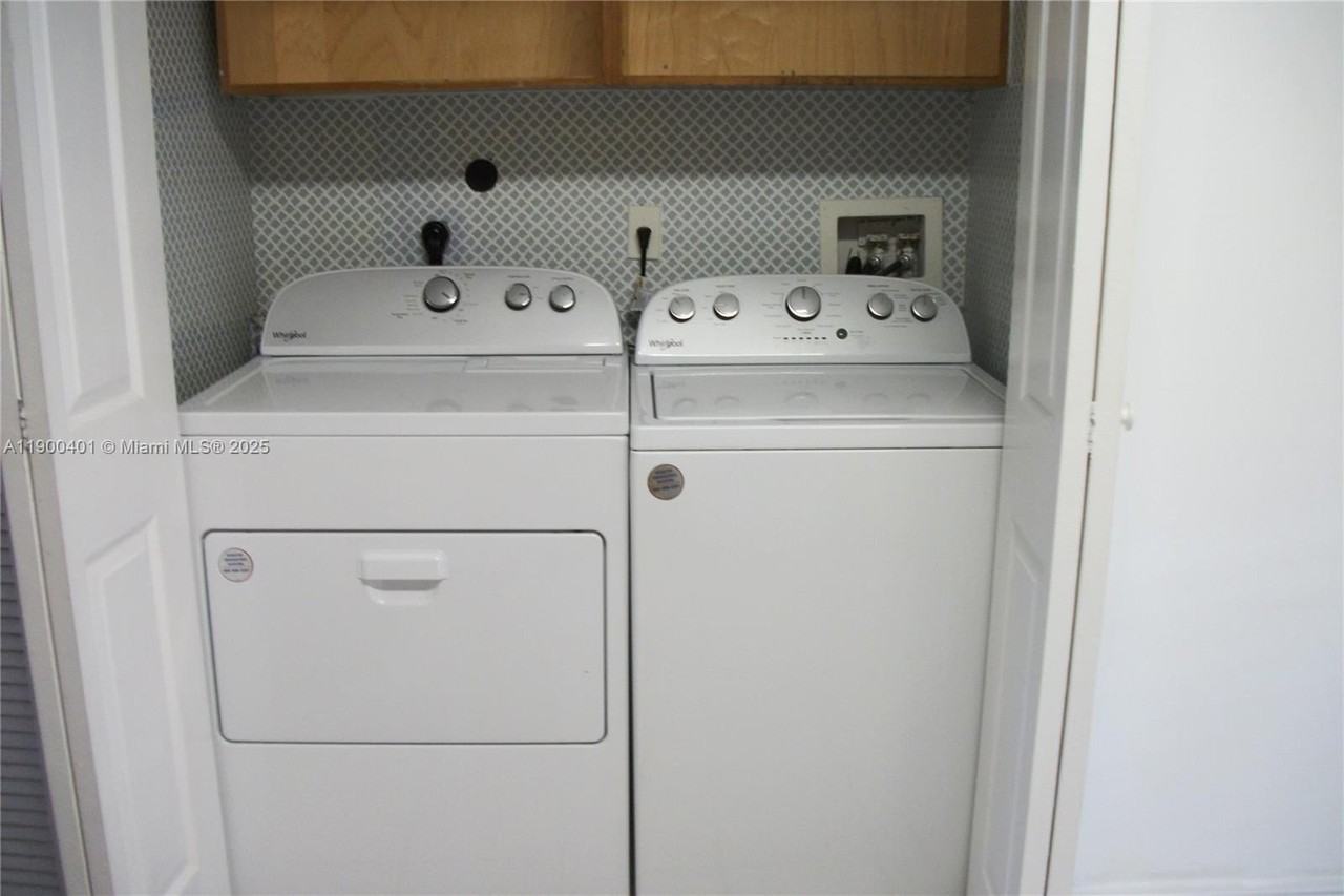 9307 Northwest 121st Street #77 - Photo 5 of 21