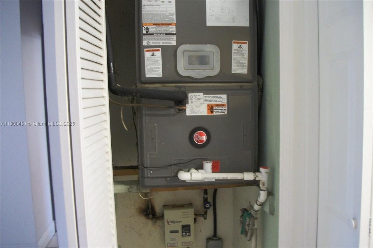 9307 Northwest 121st Street #77 - Photo 6 of 21