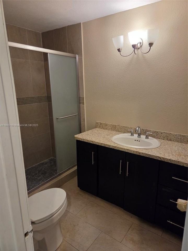 8218 Nw 8th Pl #2 - Photo 7 of 15