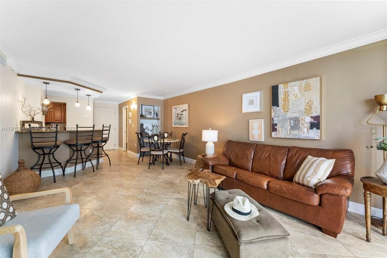 6917 Collins Avenue #506 - Photo 2 of 32