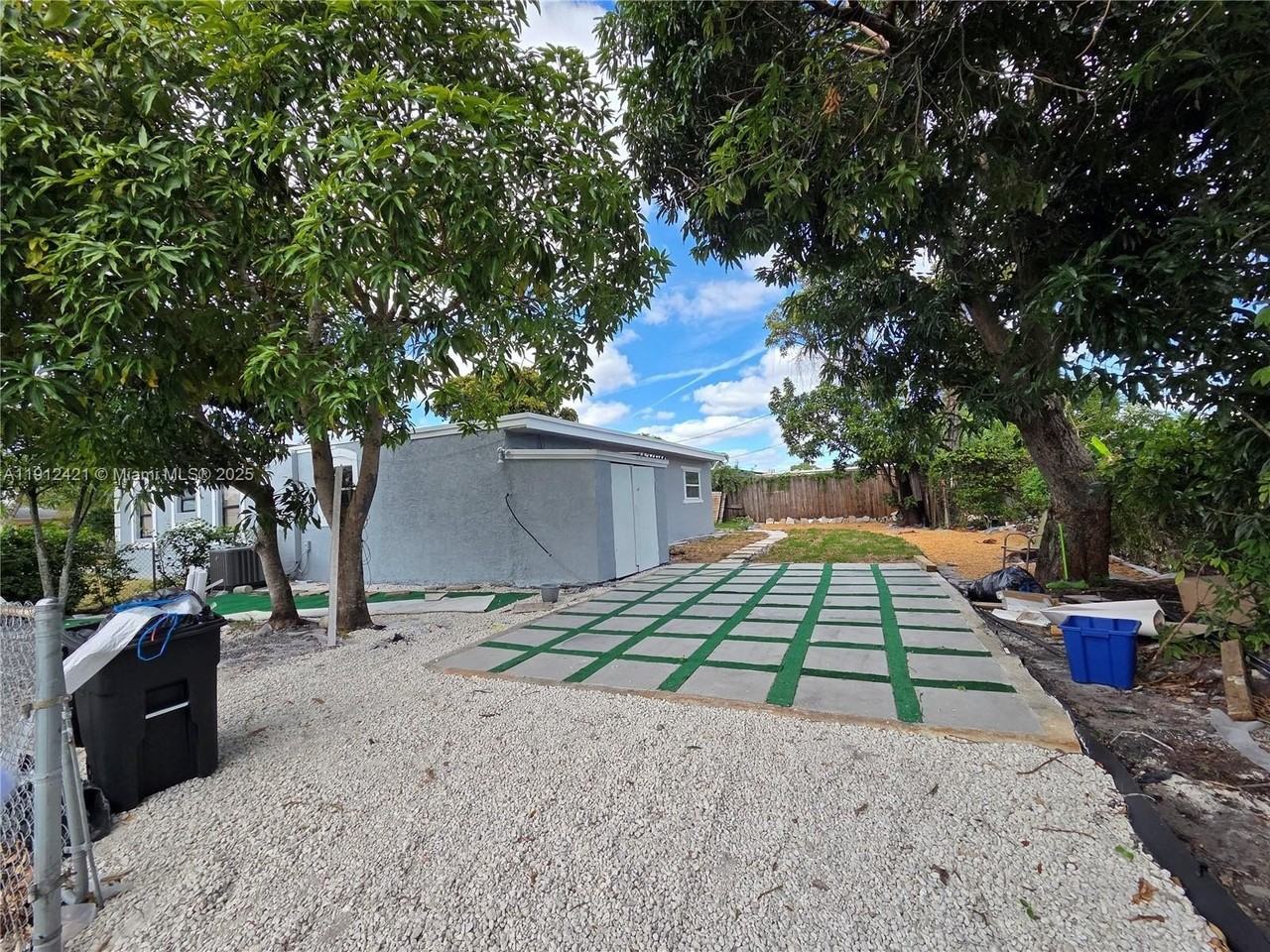 2124 Beech Rd #B - Photo 2 of 12