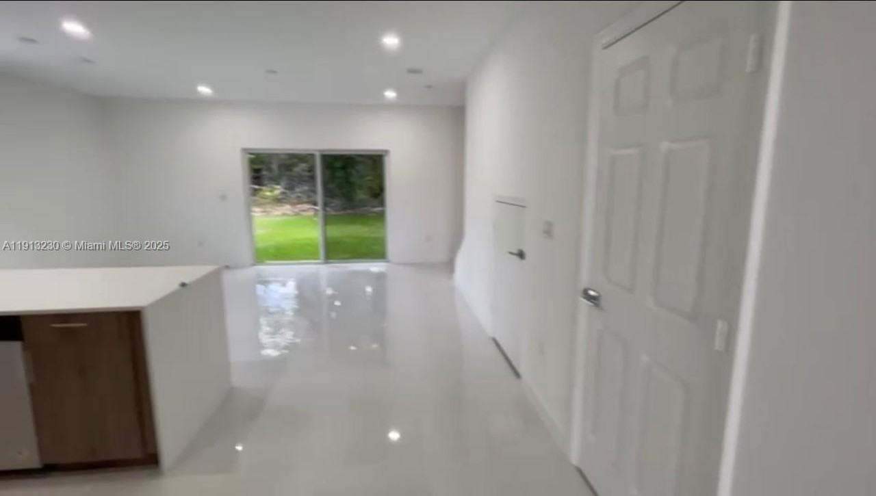 1350 Crystal Way #101 - Photo 5 of 13