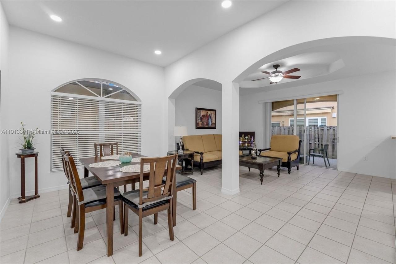 3141 Sw 154th Ct - Photo 6 of 50