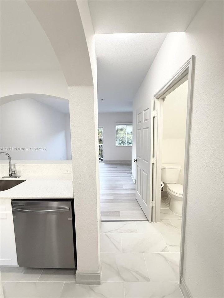 7991 Nw 8th St #113B - Photo 5 of 15