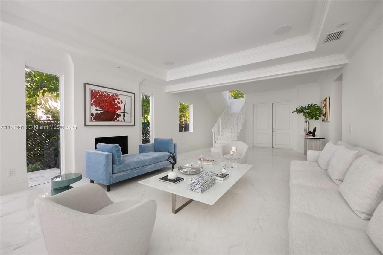 2760 Brickell Ct #2760 - Photo 4 of 24