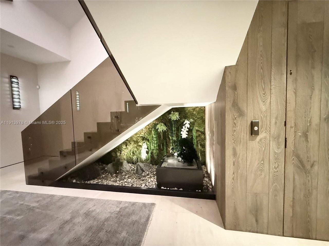 3554 W Glencoe St - Photo 6 of 50