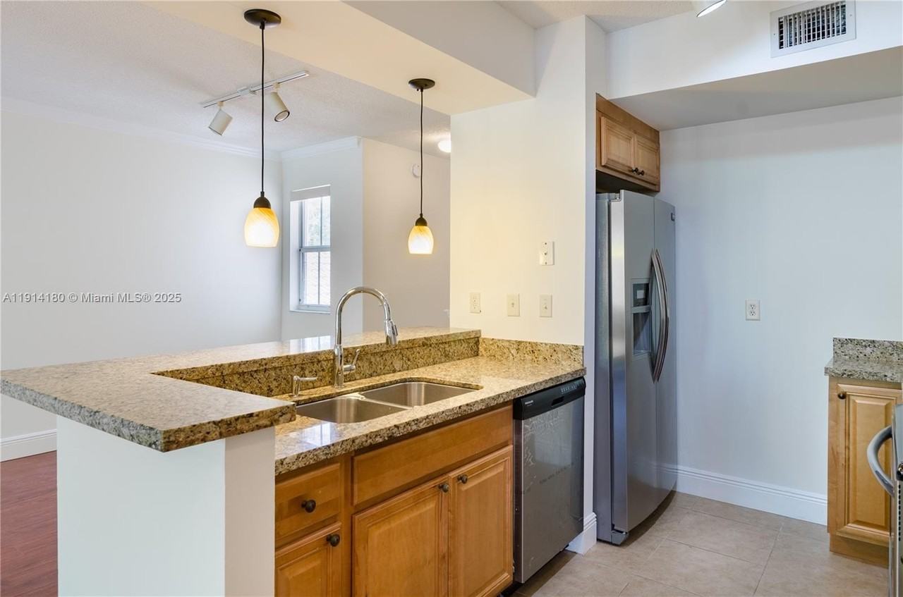 2458 Centergate Dr #202 - Photo 4 of 25